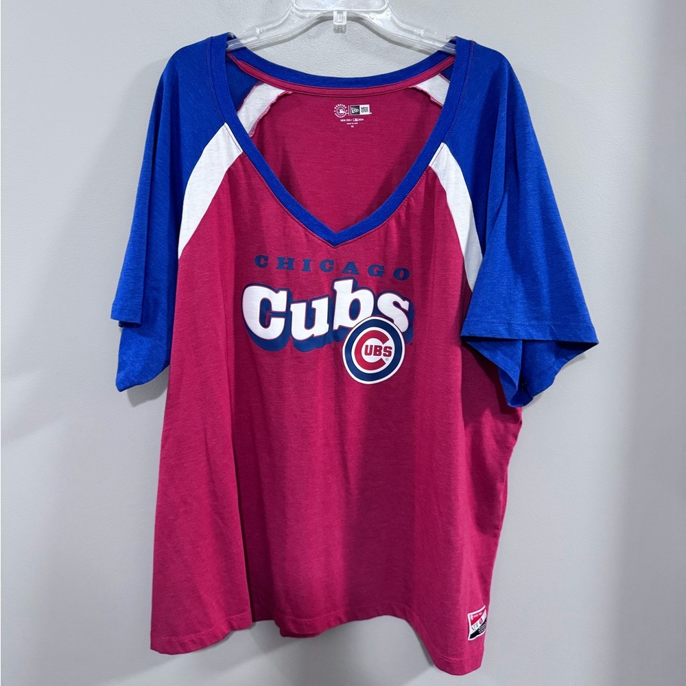 Women's New Era V-Neck Plus Size Raglan Chicago Cubs T-Shirt. Size 4X